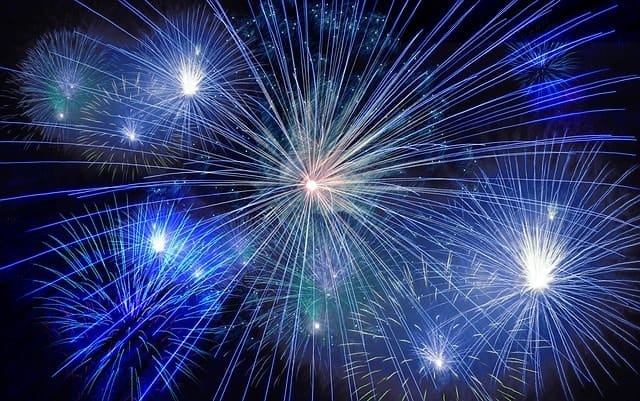fireworks, new year's eve, pyrotechnics, new year resolution, year's resolutions, fun, spend, resolutions