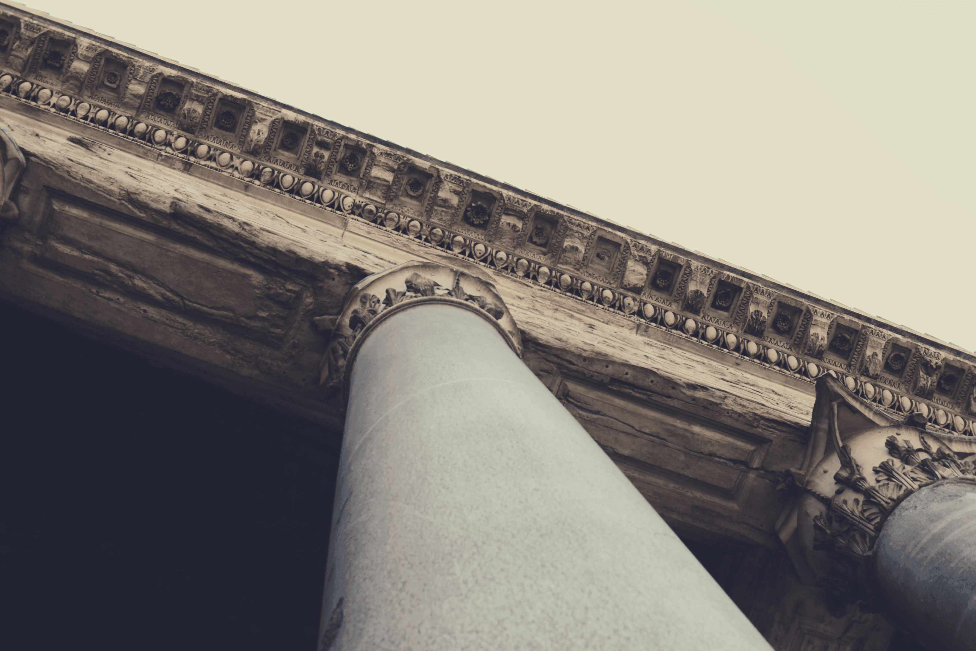 Fundament, pillars.