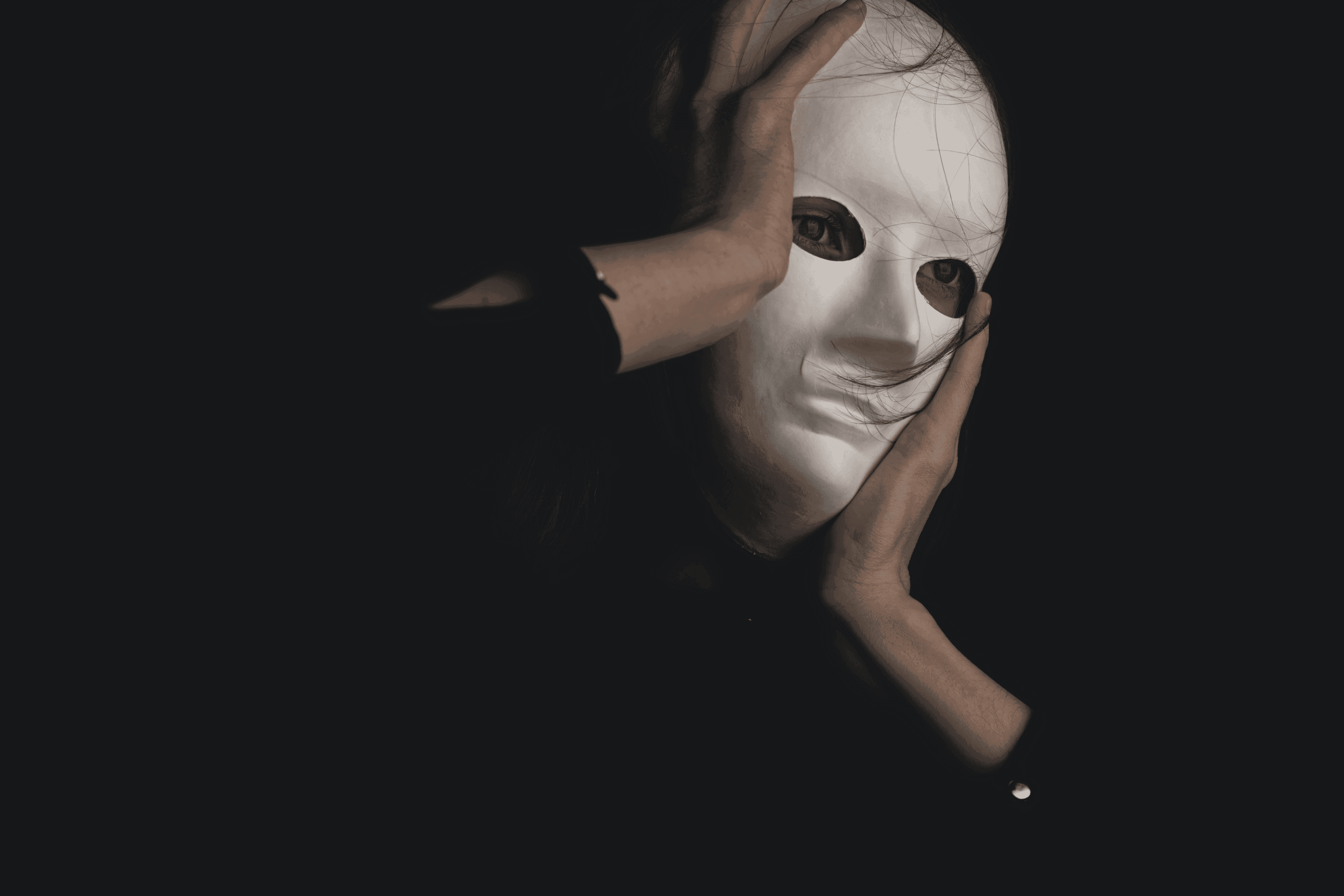 Role, mask.